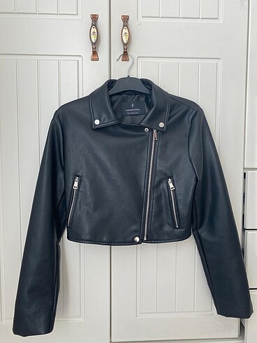 34 Beden Stradivarius Crop Deri ceket