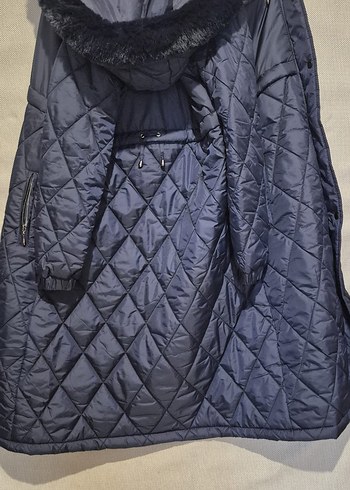 Koyu Lacivert Uzun Kadın Kışlık Kürklü Mont - Görsel 3