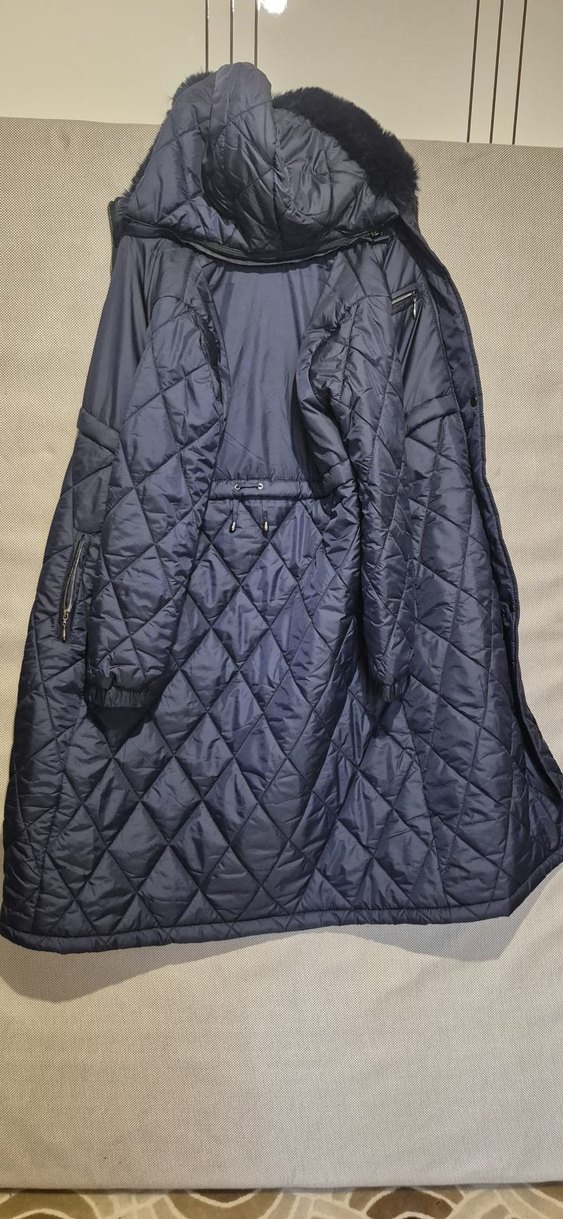 Koyu Lacivert Uzun Kadın Kışlık Kürklü Mont - Görsel 4