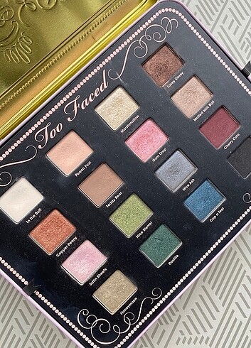  Beden Too Faced Makyaj Paleti