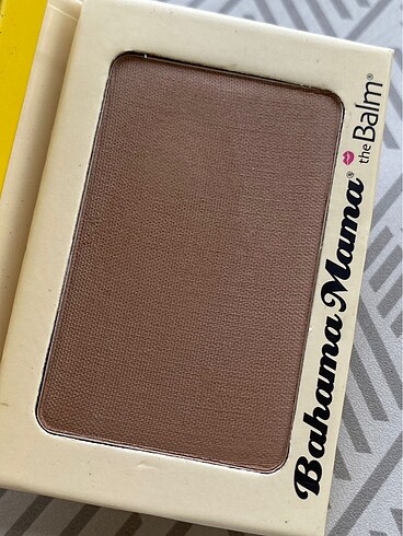 Beden The Balm Bahama Mama Bronzer