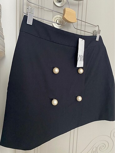 Zara Zara İnci Düğmeli Etek