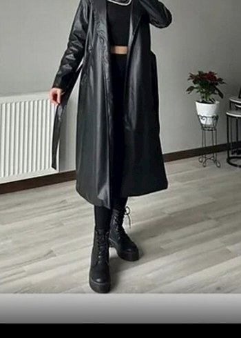 Zara Siyah Deri Uzun Kadın Trençkot