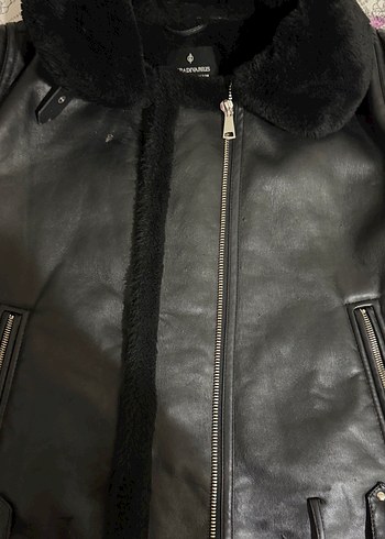 Stradivarius Siyah Kürklü Deri Ceket - Görsel 3