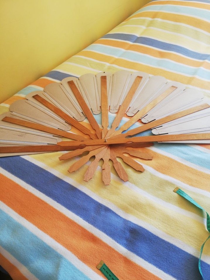 Bej ve siyah dekoratif duvar yelpazesi - Görsel 3