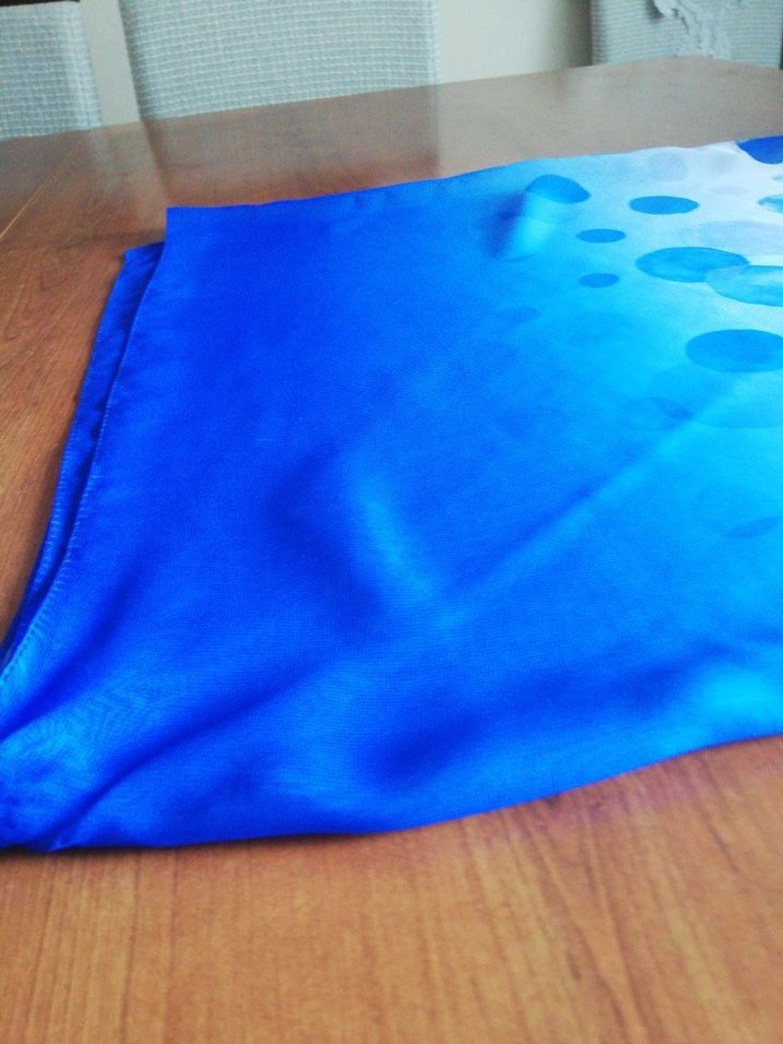 Mavi Parlak İpek Kadın Fular - Görsel 4