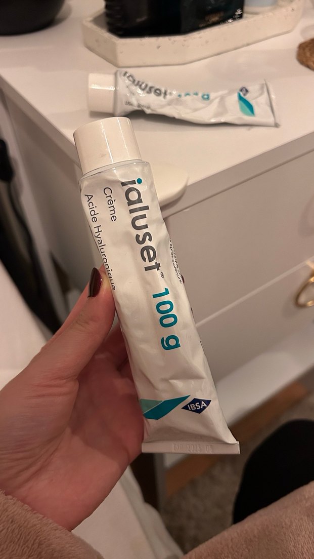 SATILDI


aluset Hyaluronik Asit Krem 100 g - Görsel 2