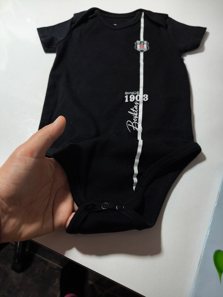 Orijinal Beşiktaş Siyah Kısa Kollu Bebek Body - Görsel 2