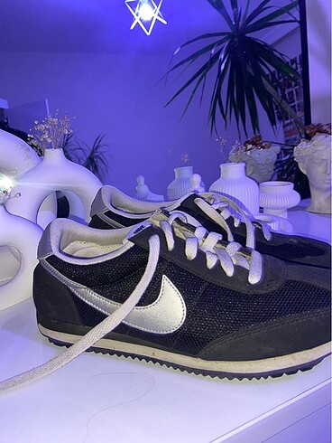 37,5 Beden siyah Renk Nike Spor Ayakkabı