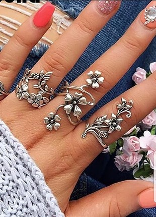 Zara 4 lü kolye set