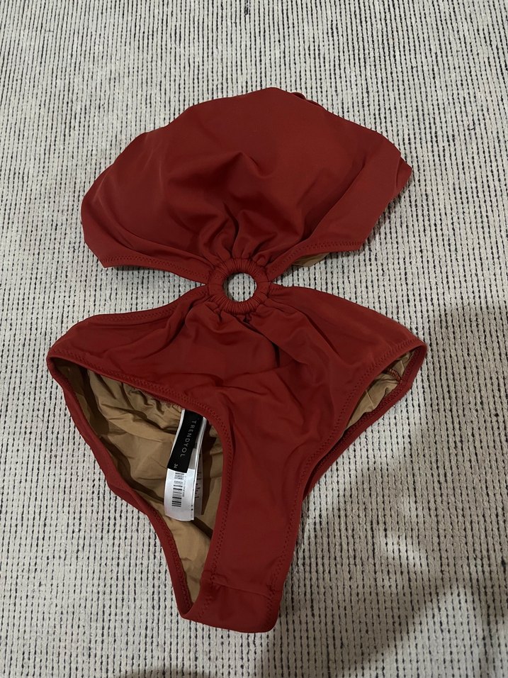 Kırmızı Mini Sırtı Açık Kadın Mayo - Görsel 3