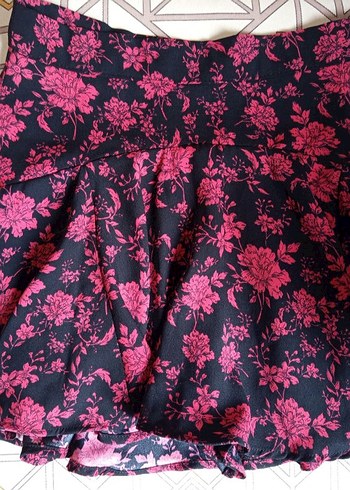 Bordo Çiçekli Mini Şort Etek - Görsel 2