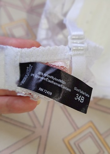 Beyaz, dantelli, içi nefes alan sütyen - Görsel 7