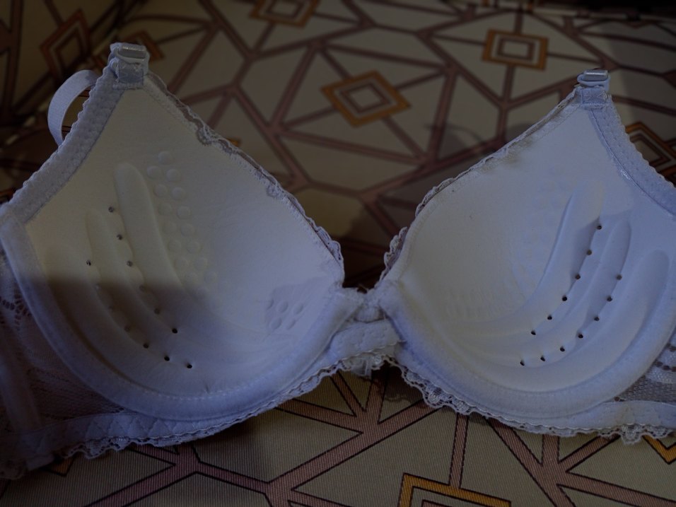 Beyaz, dantelli, içi nefes alan sütyen - Görsel 5