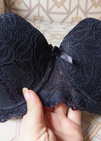 Dantel Desenli Siyah Sütyen - Görsel 2