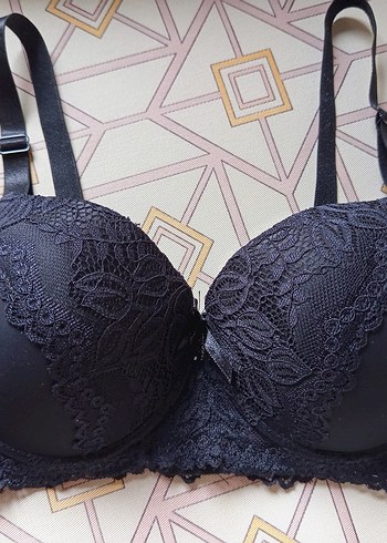Dantel Desenli Siyah Sütyen - Görsel 3