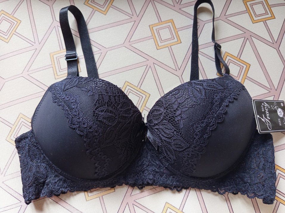 Dantel Desenli Siyah Sütyen - Görsel 3