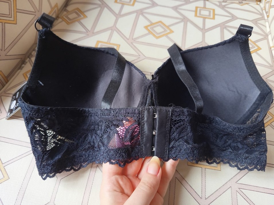 Dantel Desenli Siyah Sütyen - Görsel 5