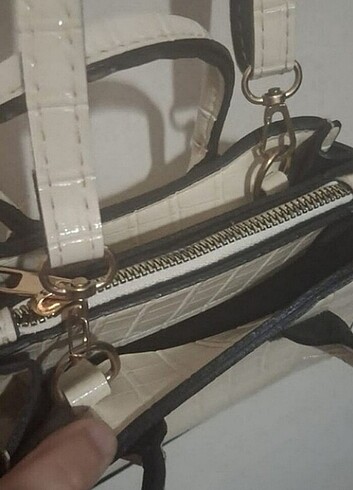 Beden Bershka muadil rugan çanta