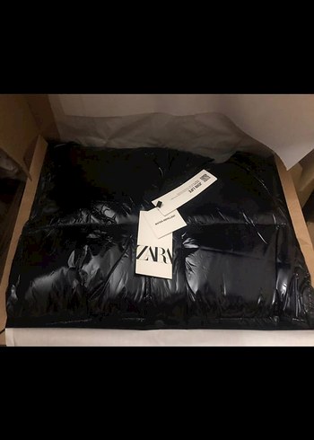 zara lacivert şişme mont - Görsel 4