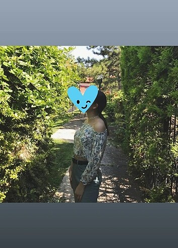 Omzu düşük crop çiçekli small