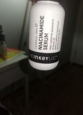 the inkey list niacinimade serum