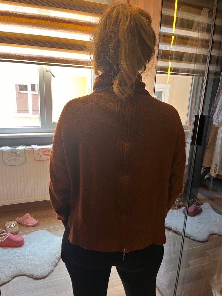 Kahverengi Boğazlı Örgü Kadın Kazak - Görsel 4