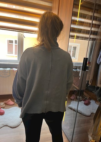 Gri Boğazlı Rahat Kesim Kadın Kazak - Görsel 3