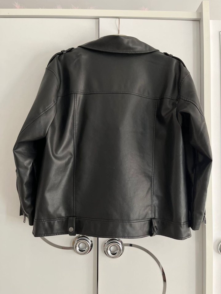Siyah deri ceket - Görsel 2
