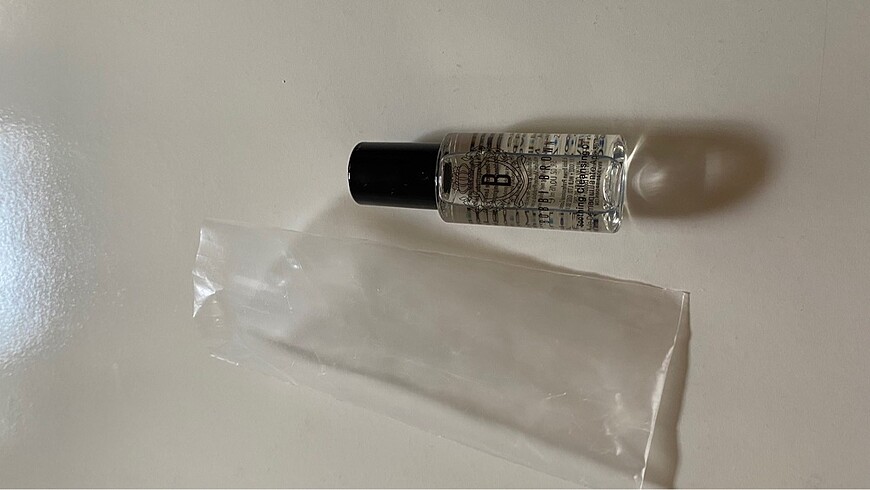 Bobbi Brown Bobbi Brown makyaj temizleme yağı.