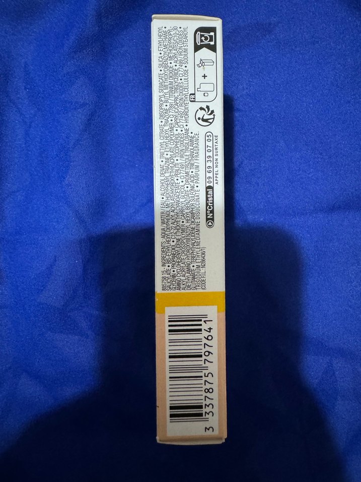 La Roche-Posay Anthelios UVMUNE 400 SPF 50+ Tonlu Sıvı - Görsel 4