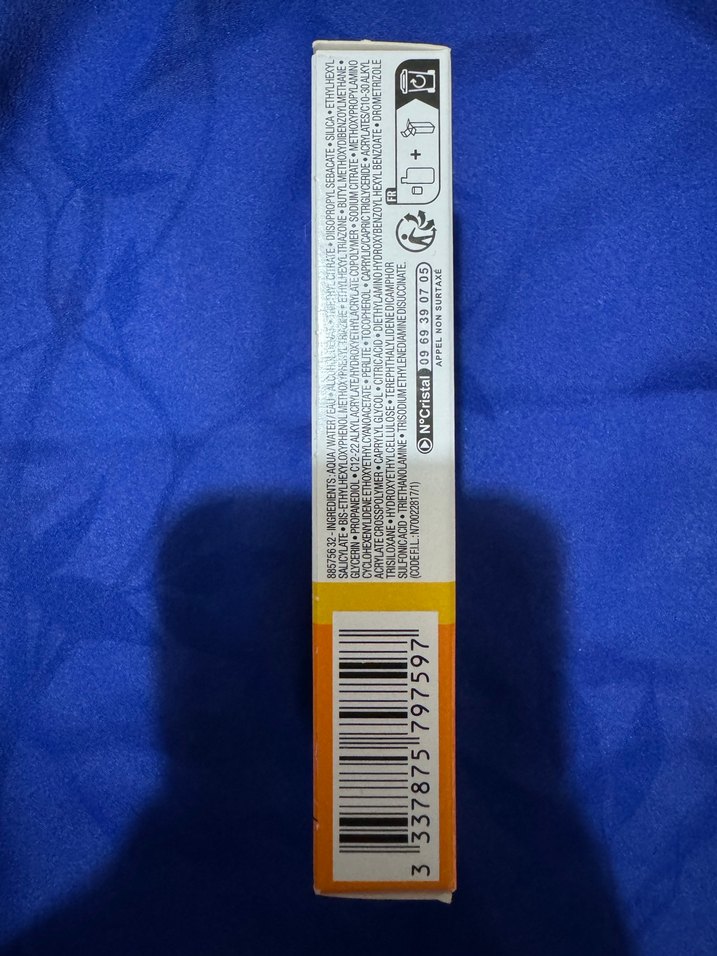 La Roche-Posay Anthelios UVMune 400 SPF 50+ Güneş Koruyucu - Görsel 2