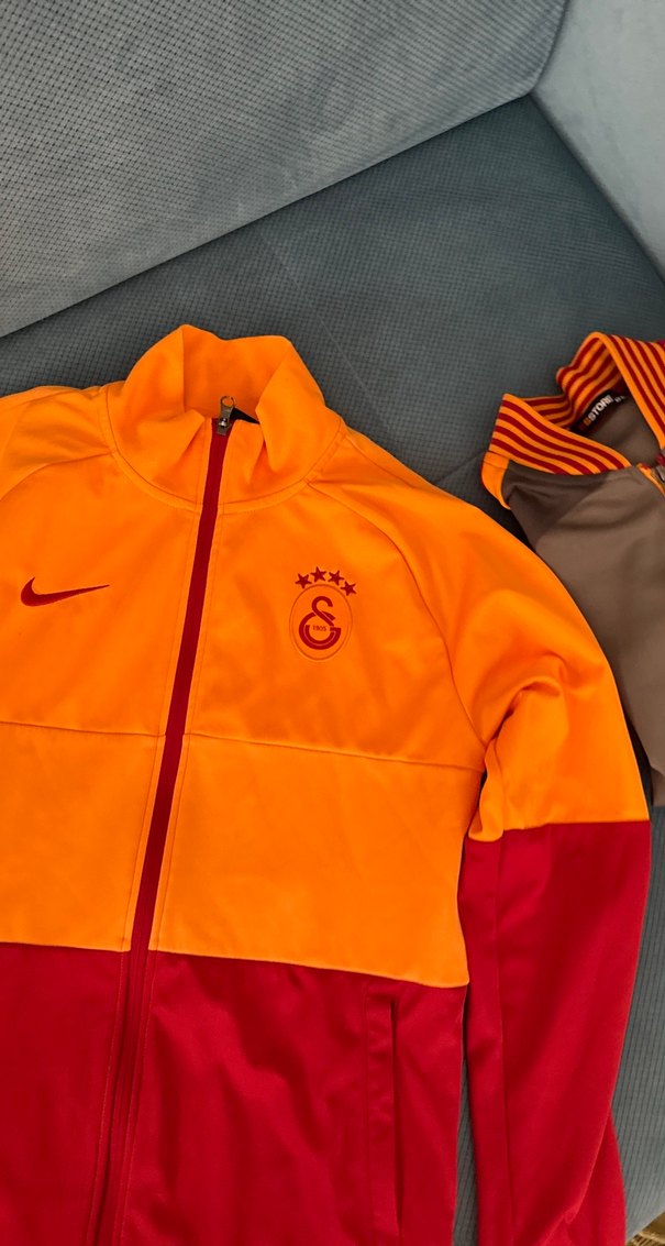 Nike Galatasaray Kırmızı Turuncu Fermuarlı Ceket - Görsel 3