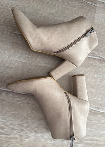 Bej Deri Stiletto Topuklu Kadın Bot - Görsel 5