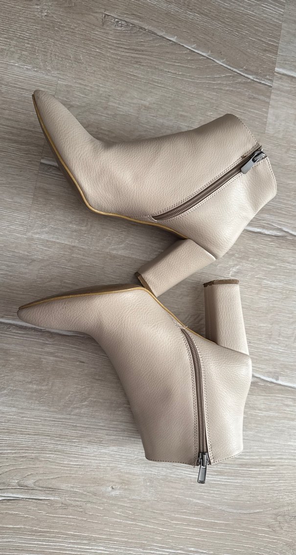 Bej Deri Stiletto Topuklu Kadın Bot - Görsel 5