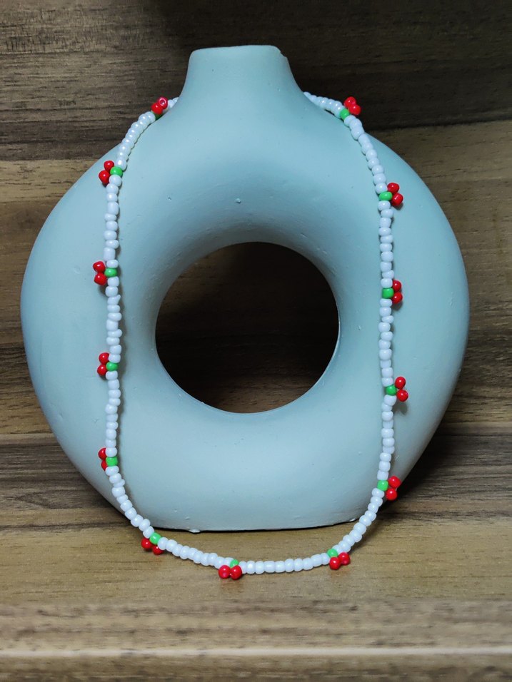 Beyaz Boncuklu Bohem kirazlı  Mini Kolye - Görsel 2