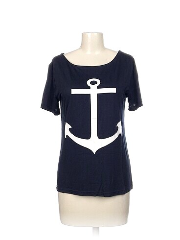 Diğer T-shirt %70 İndirimli.