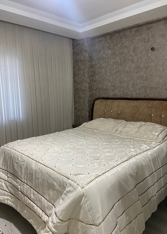 Saten yatak örtüsü takımı - Görsel 4