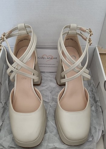 Catwalk Junkie Bej Platform Topuklu Kadın Abiye Ayakkabı