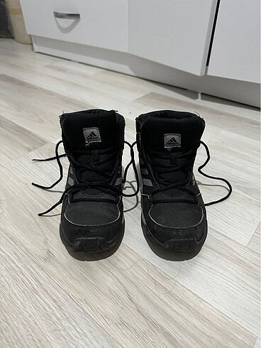 Adidas ayakkabı
