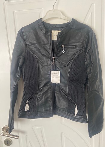 Koton Kadın Siyah Deri Biker Ceket