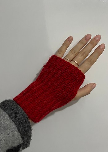 Kırmızı Örgü Parmaksız Kadın Eldiveni - Görsel 3