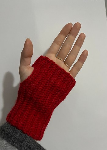 Kırmızı Örgü Parmaksız Kadın Eldiveni - Görsel 5