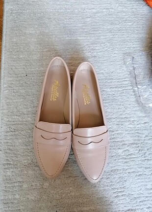  E.L.F Bej loafer 