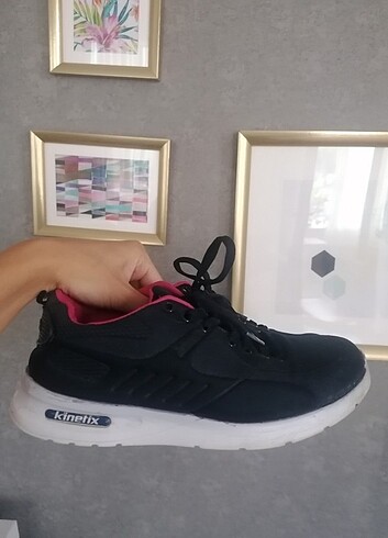 38 Beden Kinetix spor ayakkabı 
