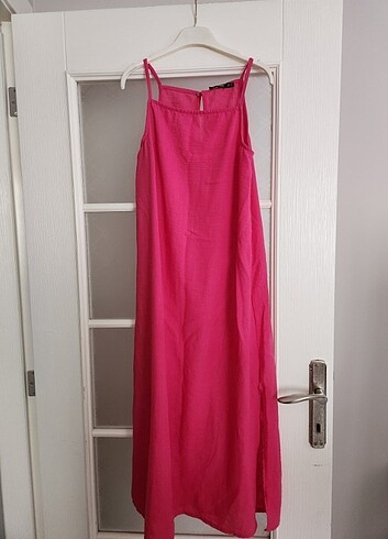 Pembe elbise 