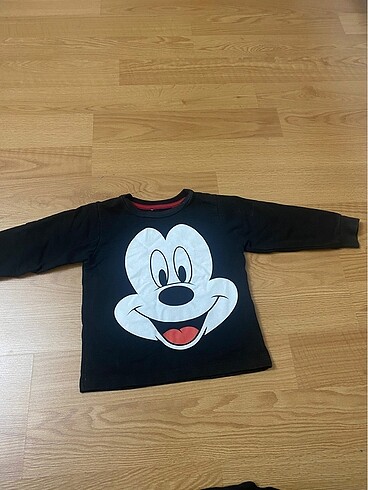 Mickey mouse sweatshirt