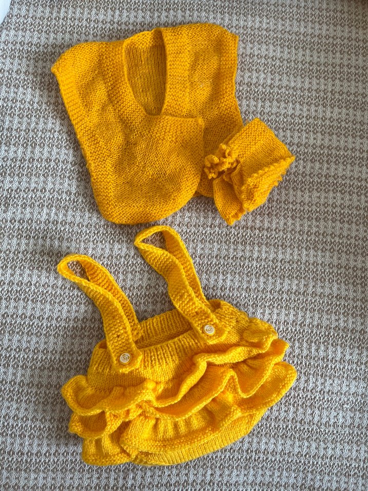 Sarı Nakışlı Kız Çocuk Triko Takım - Görsel 2