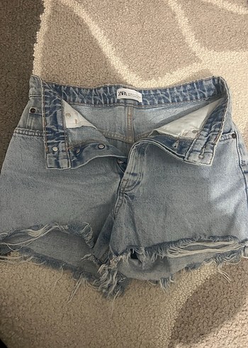 Düğmeli Mavi Denim Mini Şort