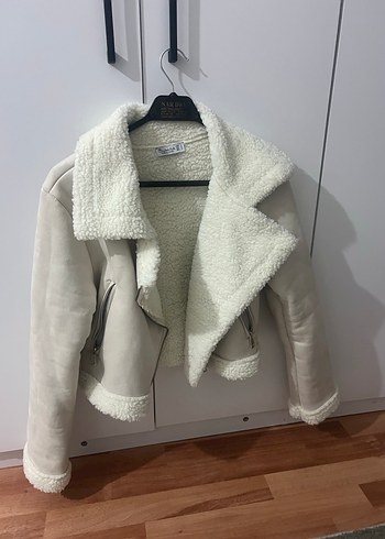 Kürklü Beyaz Mini Kadın Ceket
